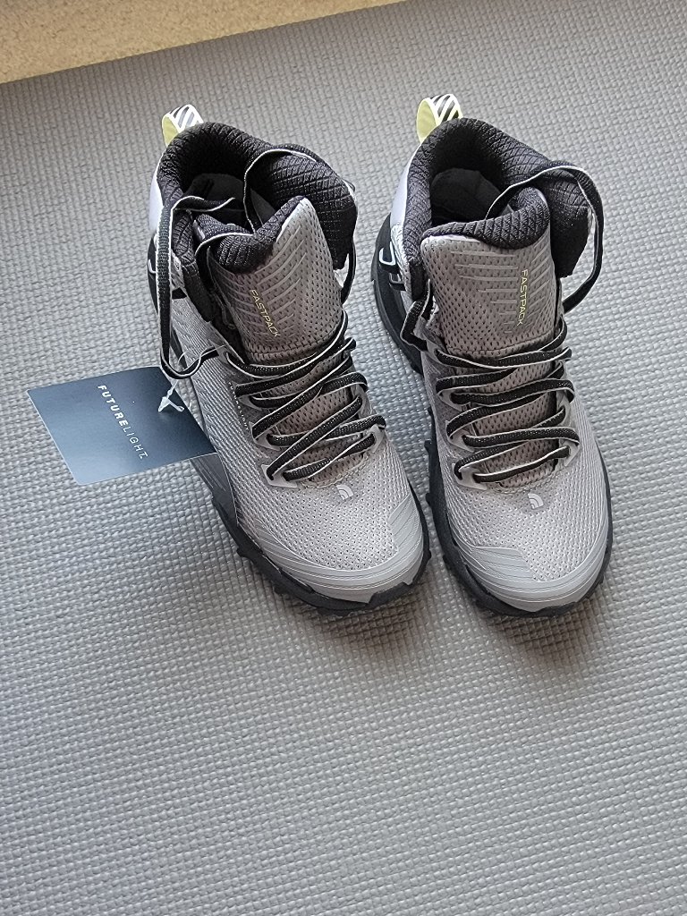 The North Face Womens Vectiv Fastpack Mid Futurelight Size 55